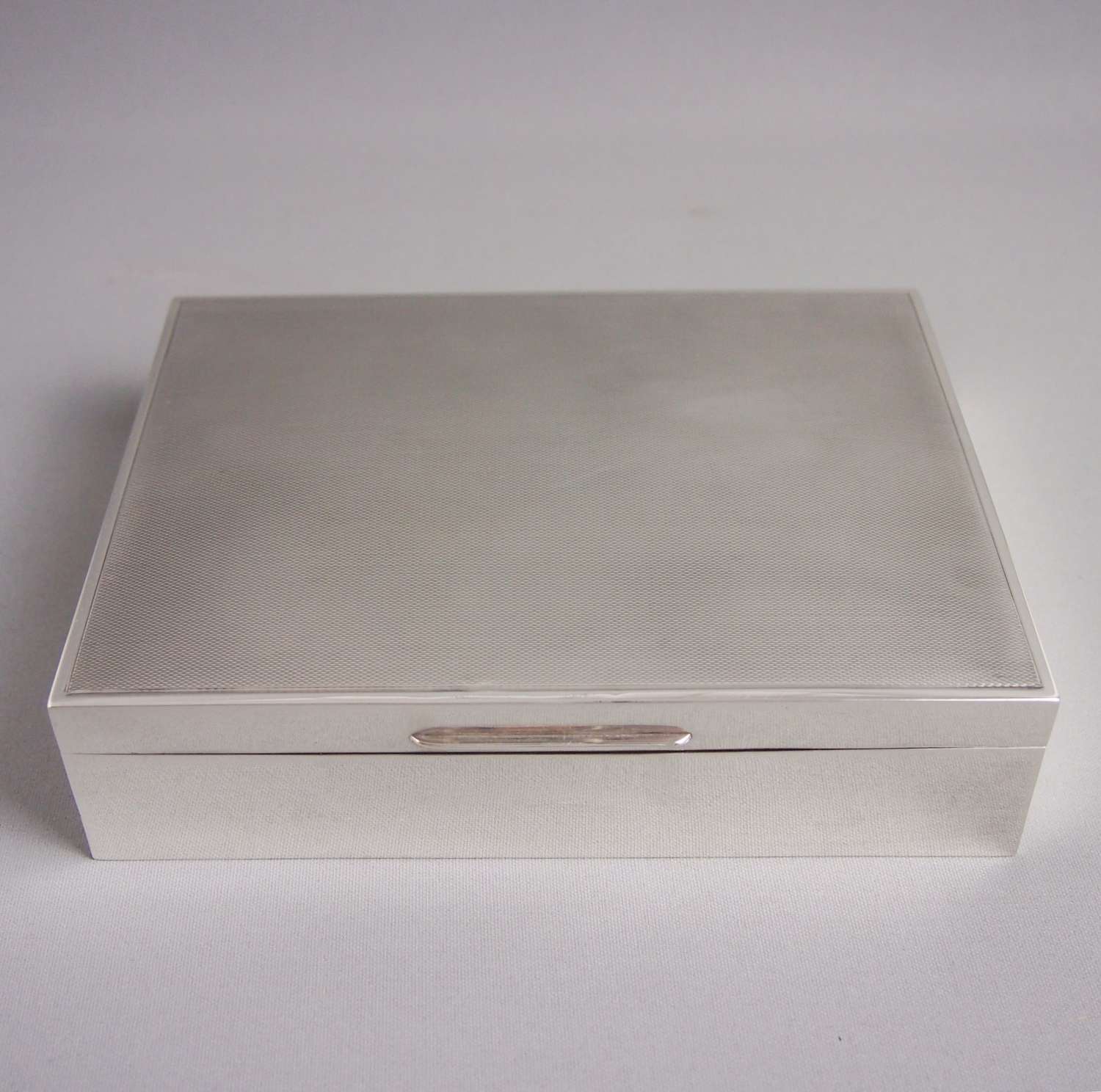 Silver Vintage Hallmarked Table  Box . W8524